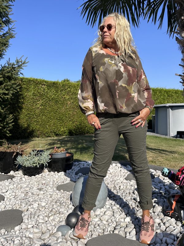 Blouse Louise kaki – Image 3