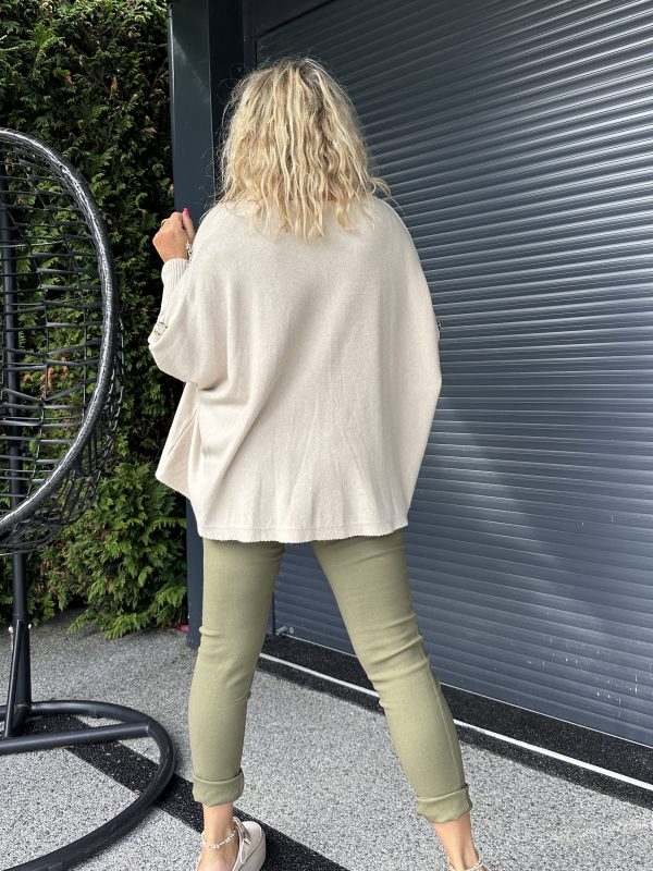 Pull Maggie loose beige – Image 2