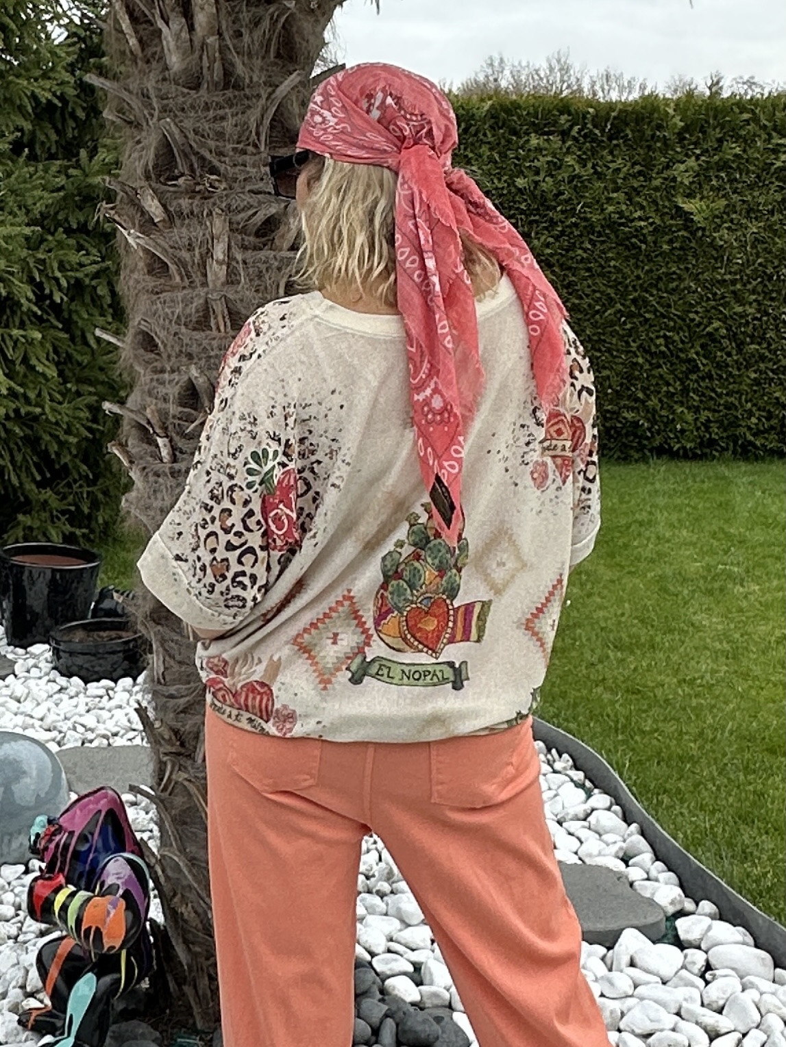 T-shirt Albi crâne fleuri – Image 3