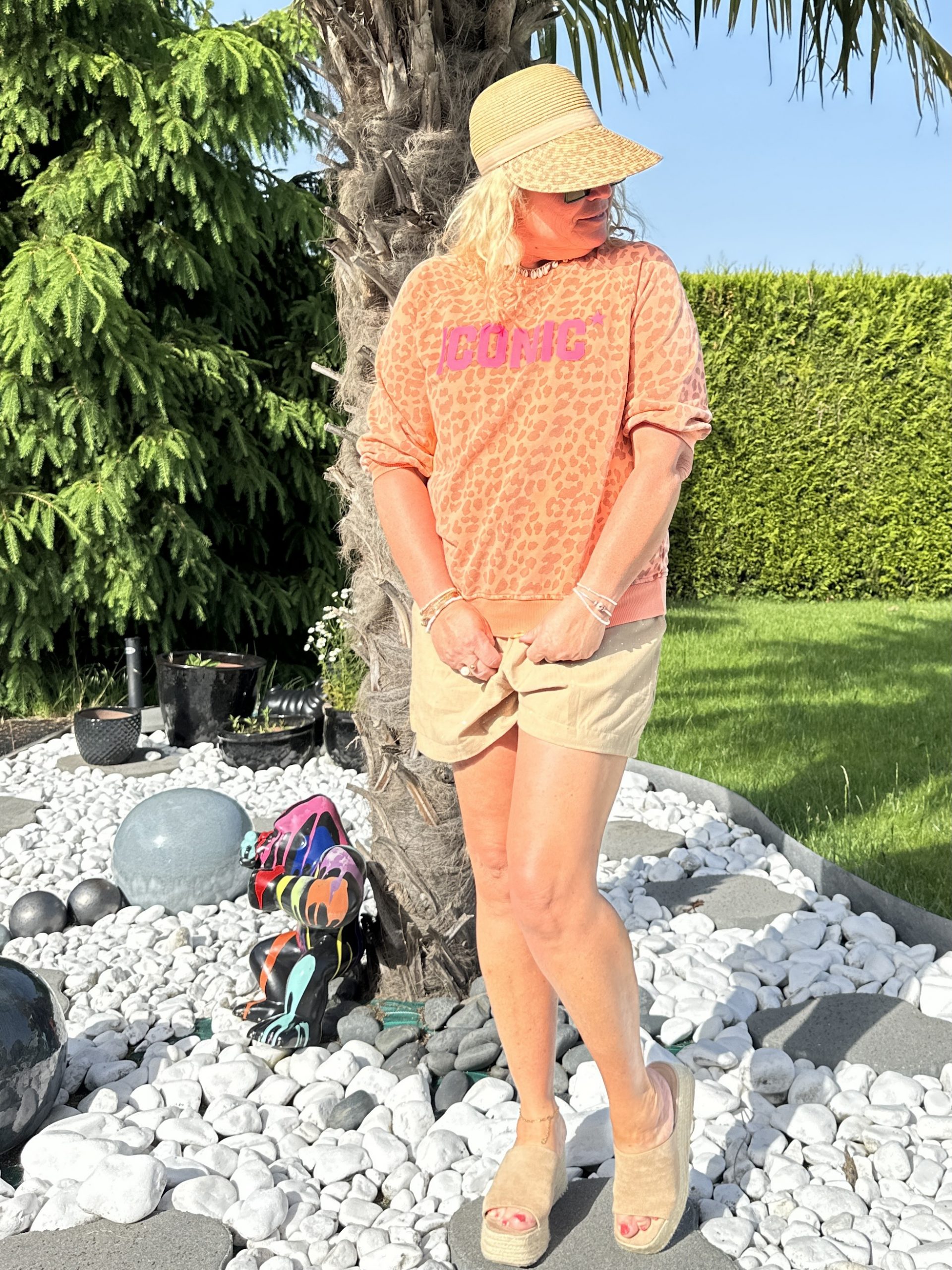 T-shirt Sallie iconic – Image 2