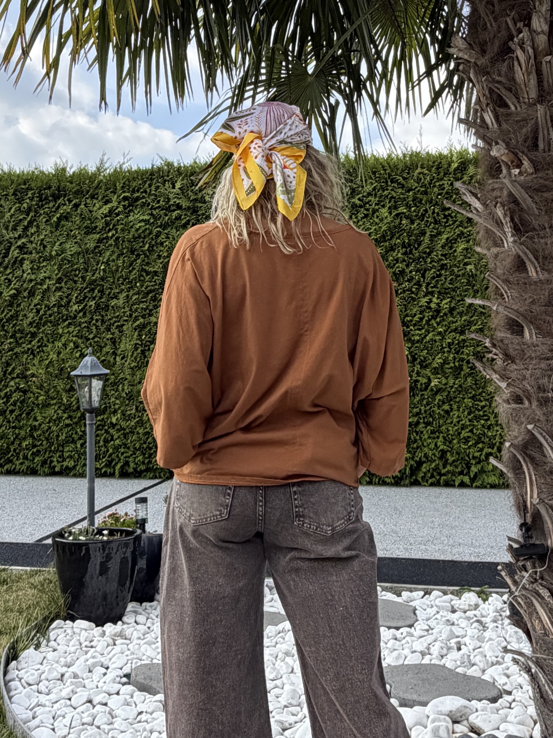 T-shirt Rosie camel – Image 3